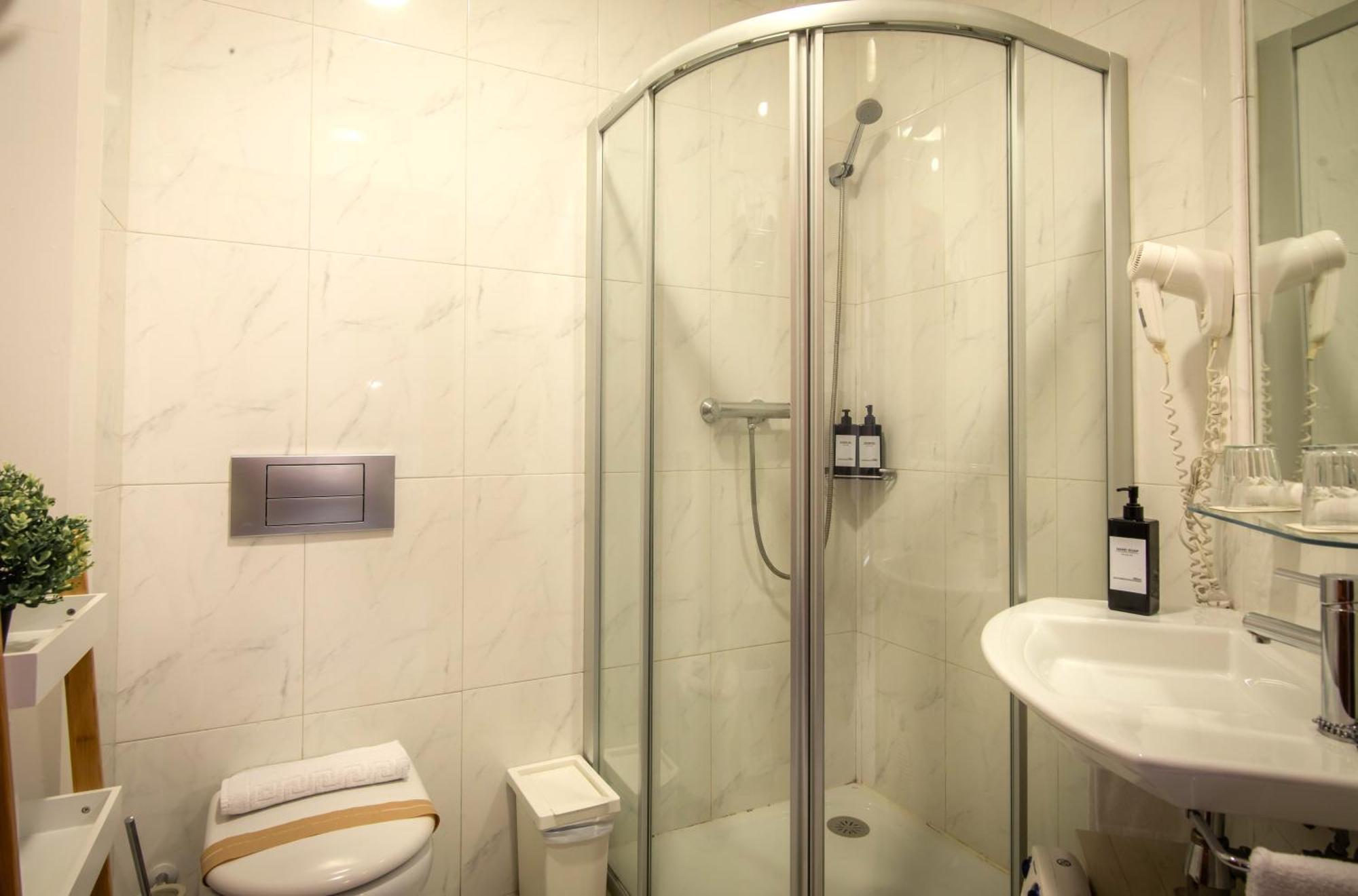 Apartamentos Vita Center Гранада Экстерьер фото