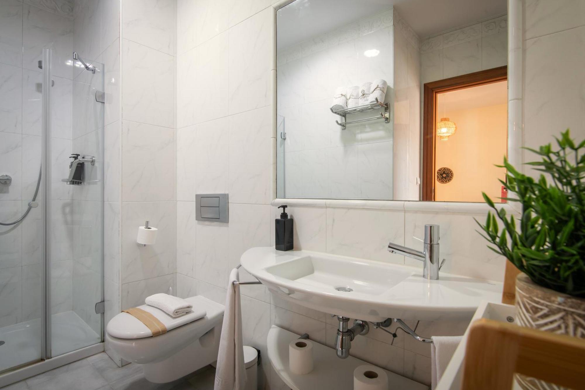 Apartamentos Vita Center Гранада Экстерьер фото