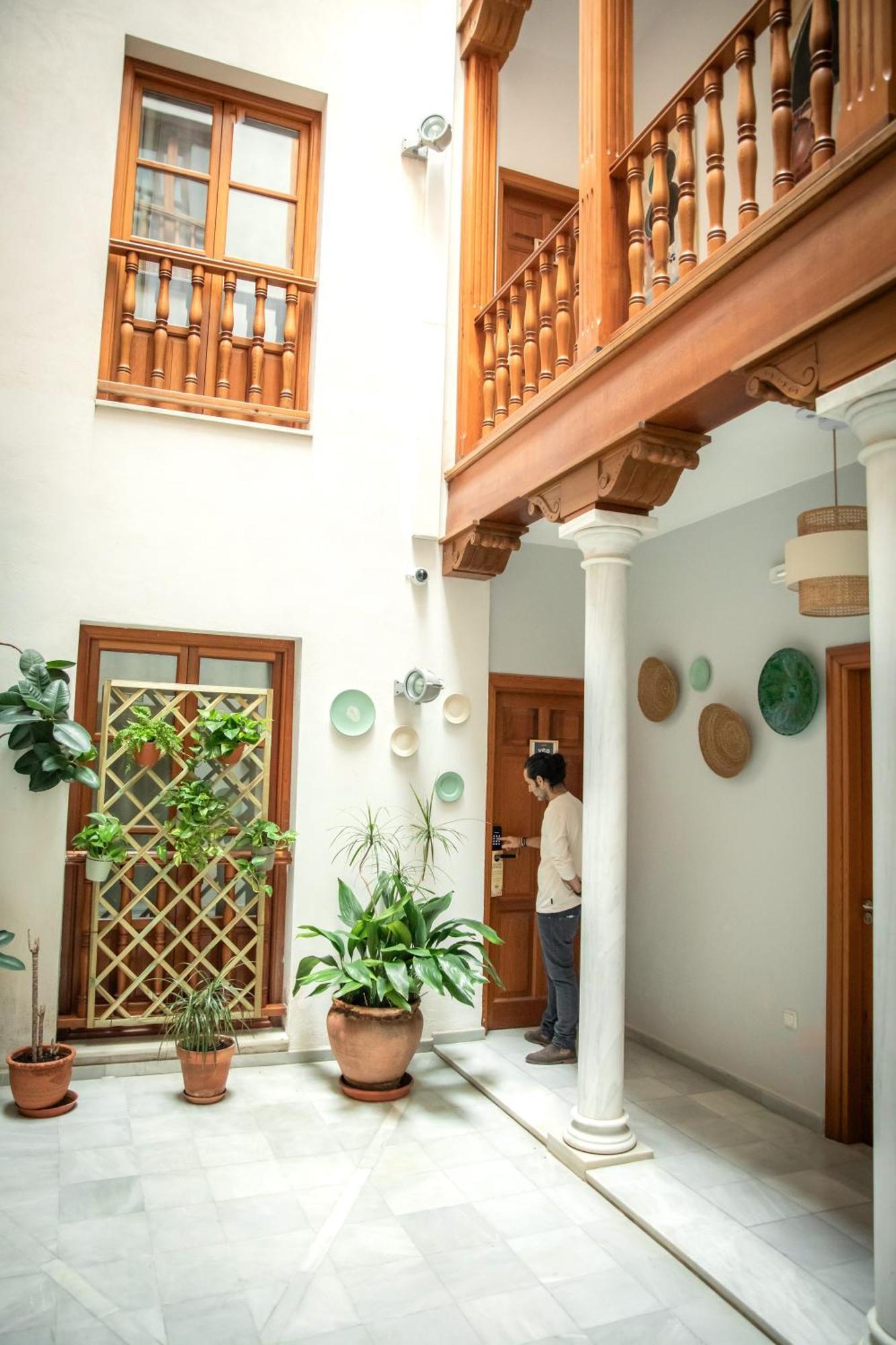 Apartamentos Vita Center Гранада Экстерьер фото